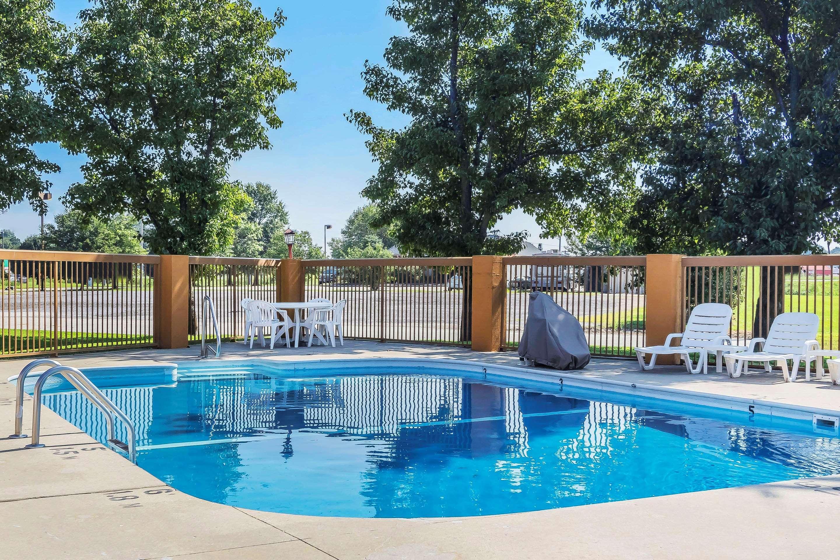 Quality Inn Charleston - Sikeston Esterno foto