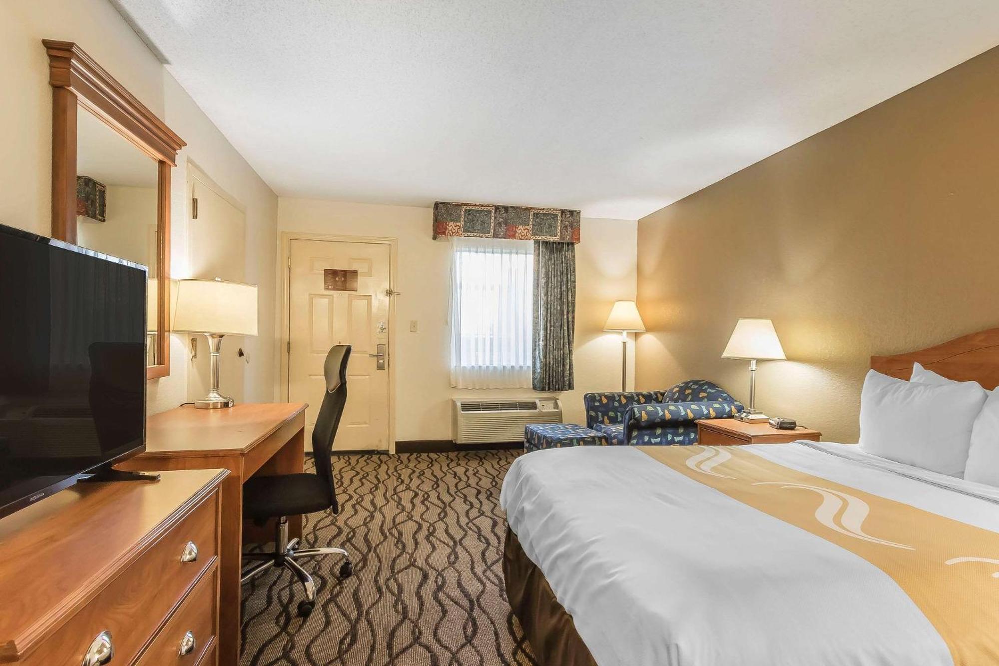 Quality Inn Charleston - Sikeston Esterno foto