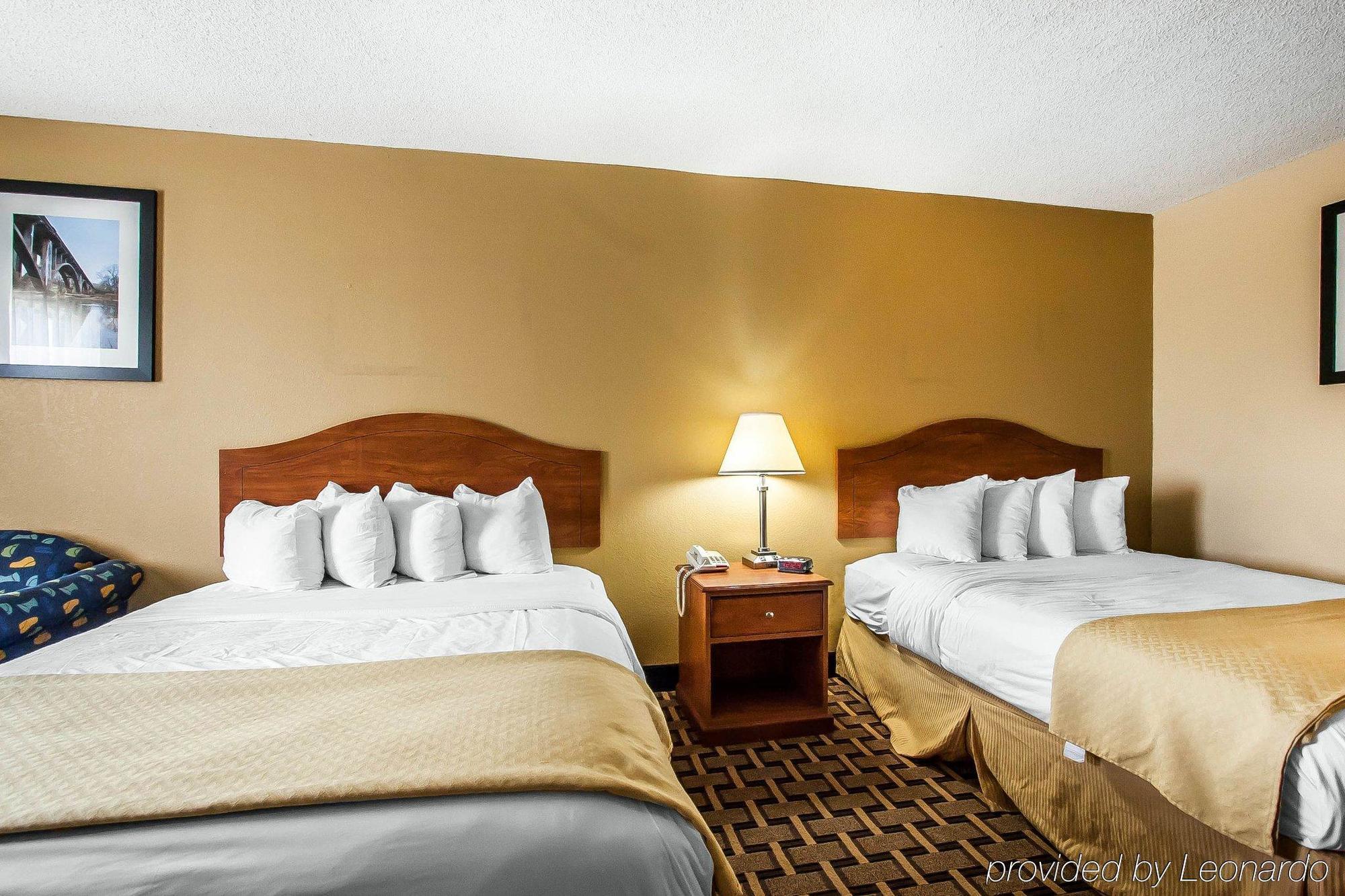 Quality Inn Charleston - Sikeston Esterno foto