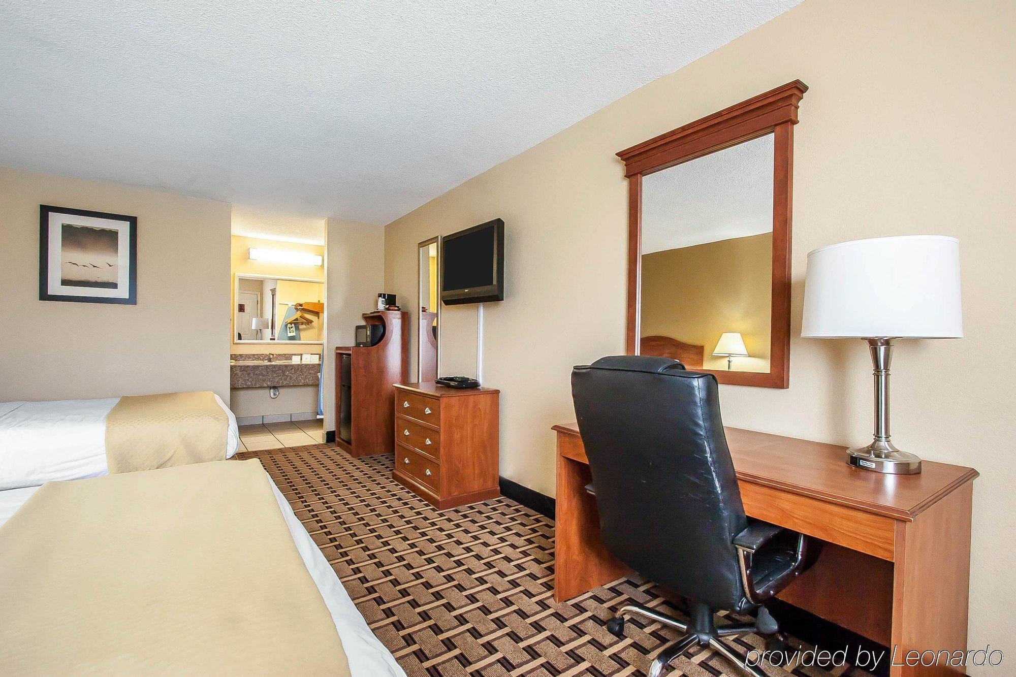 Quality Inn Charleston - Sikeston Esterno foto