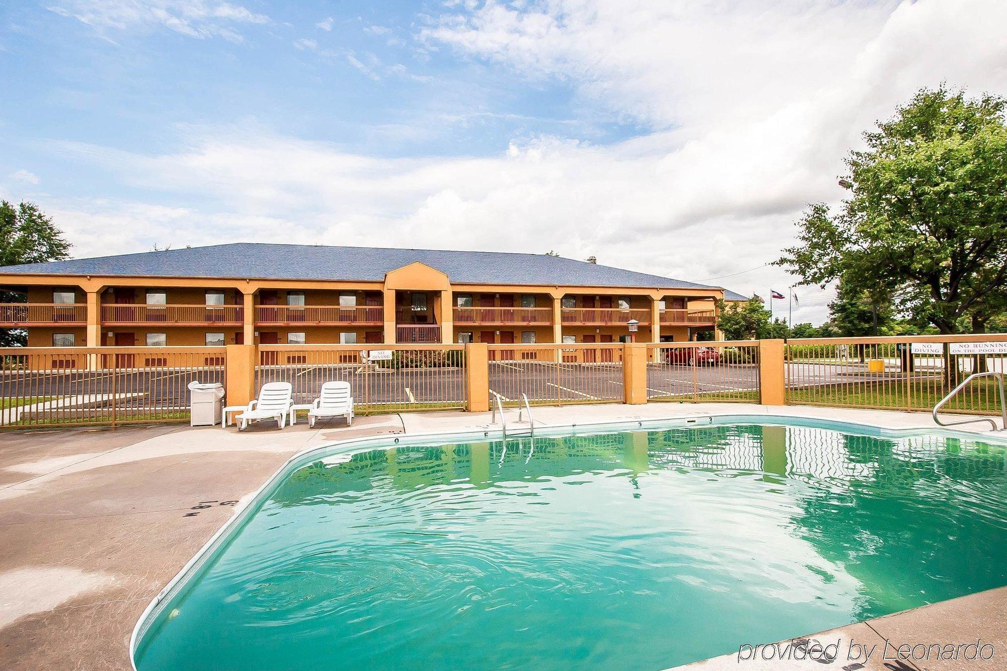 Quality Inn Charleston - Sikeston Esterno foto